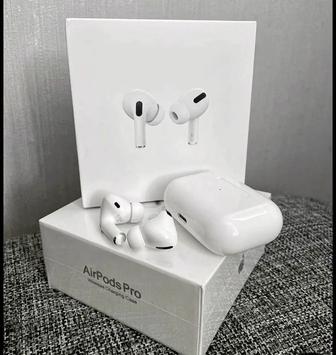 Наушники Apple AirPods Pro with Lightning/Wireless Charging белый
