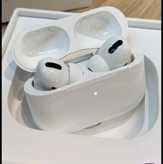 Наушники Apple AirPods Pro with Lightning/Wireless Charging белый