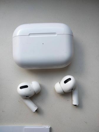 Продам беспроводные наушники Airpods Pro 3