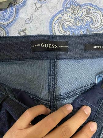 Продам джинсы клёщ от GUESS и джинсы скинны от Calvin Klein Jeans