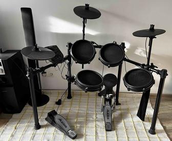 электронная барабанная установка Alesis Nitro Mesh Kit
