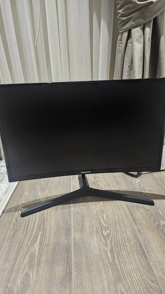 Продаю монитор Samsung LC24RG50FZIXCI