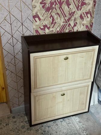 Продам обувницу