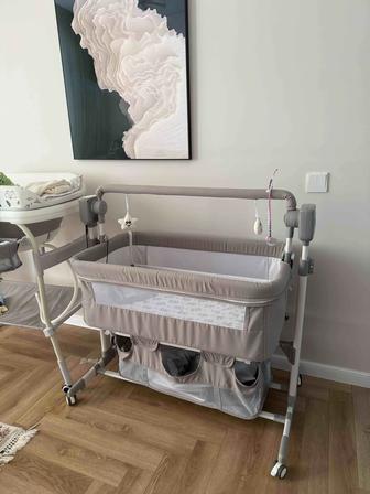 Продам электрическую кроватку маятник