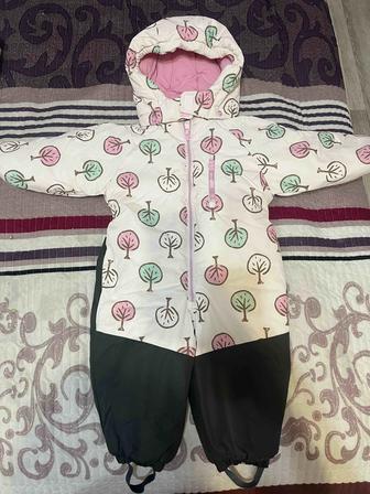 Продам детский комбинезон для девочки
