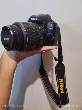 Продам фотоаппарат Nikon D3000. Возможен торг