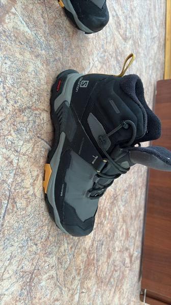 Продам Salomon оригинал, почти новые, размер 42