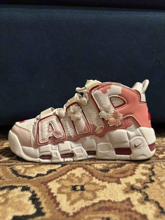 Продам б/у Nike Air More Uptempo