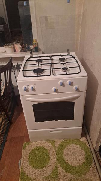 Продам газ плиту
