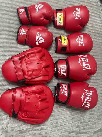 Перчатки боксерские