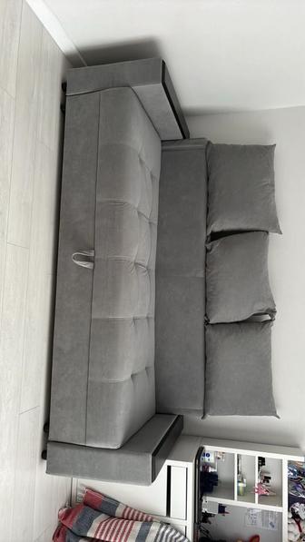 Диван серый