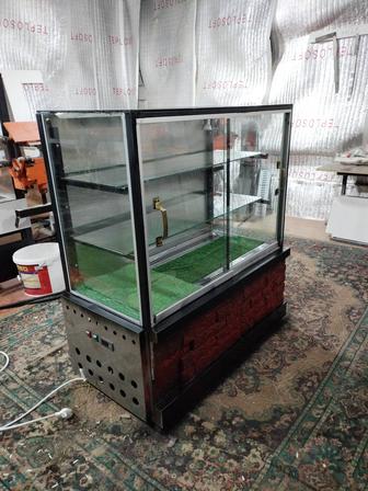 Кондитерск холодильник