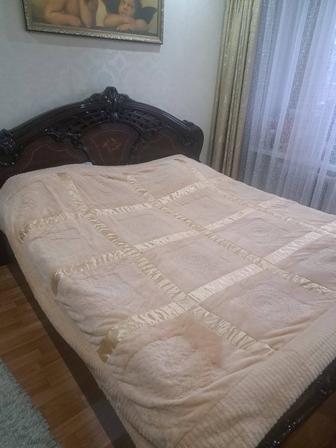 Двуспальная кровать