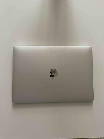 MacBook Air 2018, Retina 13-inch