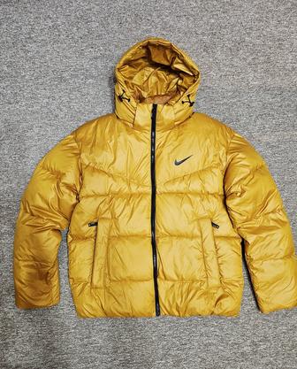 Продам зимнюю куртку 50-52размера