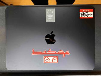 MacBook Air 13.6 2022 / M2