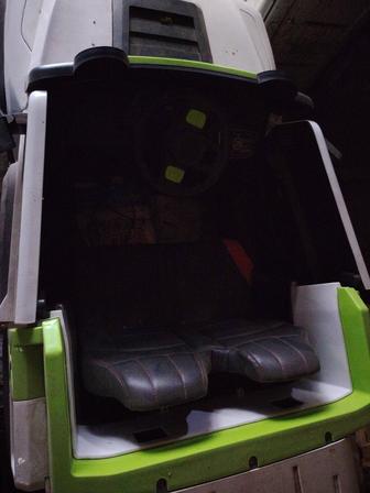 Продам аккумуляторную машину.