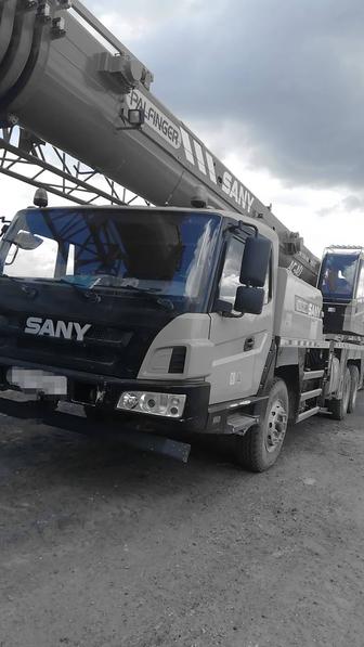 Автокран грузоподъемность 25 т.