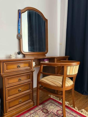 Дамский столик