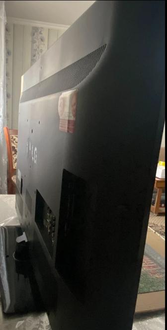 Продам телевизор (без SMART Tv)