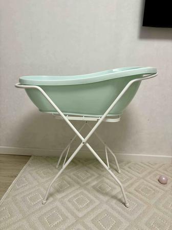 Продам ванночку с подставкой