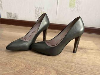 Продам туфли из натуральной кожи 34 размера