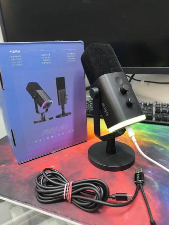 Микрофон Fifine 8 RGB XLR,полный комплект,динамический,новый.