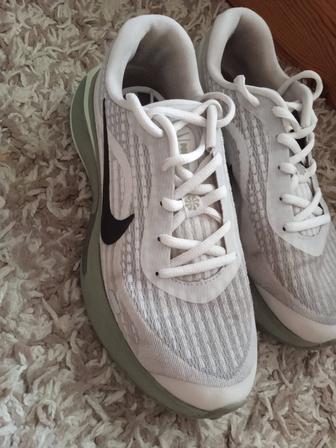 Кроссовки Adidas Comfiride