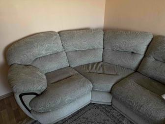 Продам диван угловой с креслом