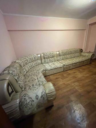 Продам диван угловой раскладывающийся с кроватью 5м