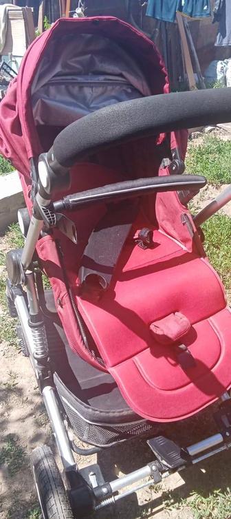 Продам коляску детскую