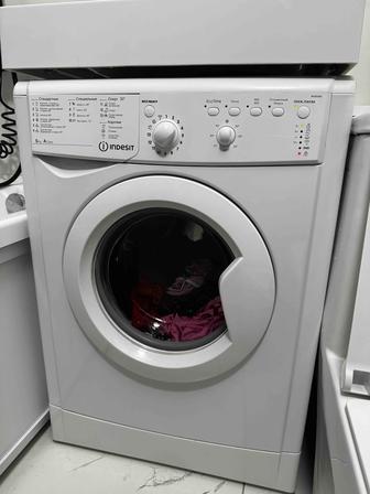 Стиральная машина Indesit отличное состояние