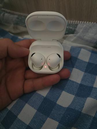Galaxy buds 2 pro white