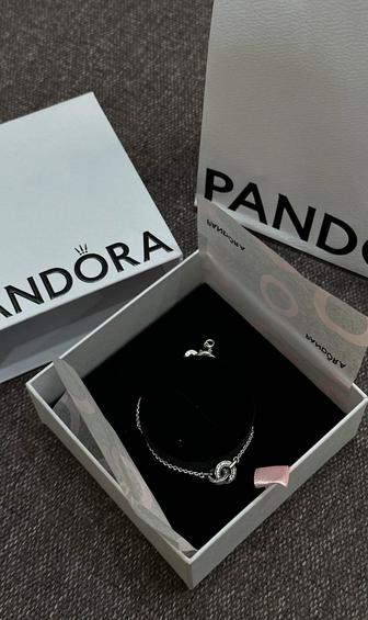 Продам браслет Pandora