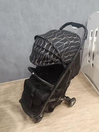 Коляска хорошее состояние почти новый