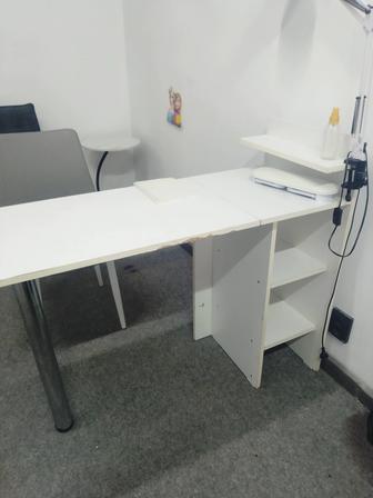 Продам стол для маникюра