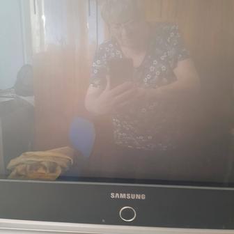 Продам телевизор