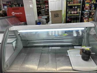 Продам холодильную витрину