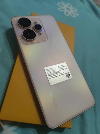 Продам новый телефон realme 15 (5G)в упаковке состояние 10/10