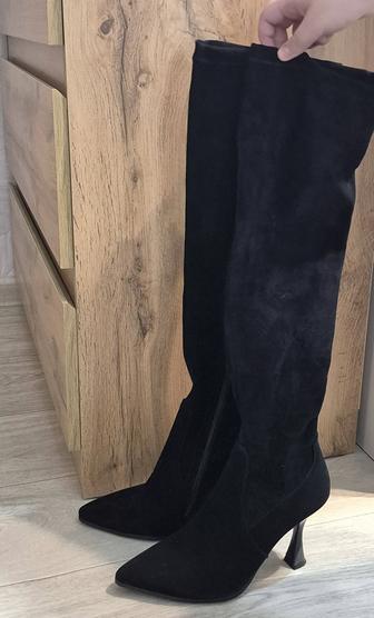 Продам замшевые сапоги ботфорты