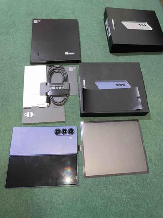 Продам Samsung Z Fold 6