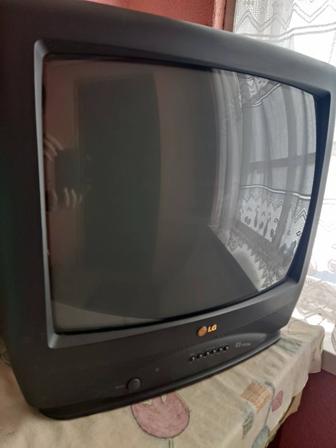Продам телевизор