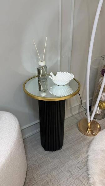 Стильный журнальный столик зеркало в подарок!