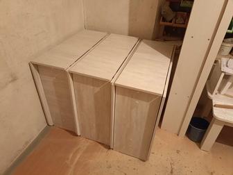 Продам стол книжку