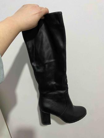 Женские сапоги