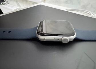 Срочно Apple Watches SE 44mm