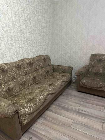 Продам диван с креслами