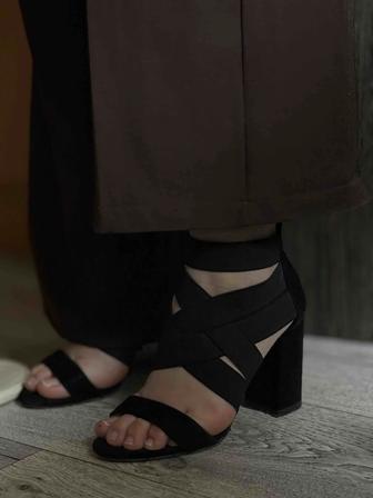 Черный туфли