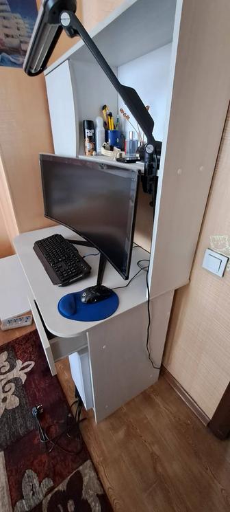 Товары для дома.Компьютерный стол.