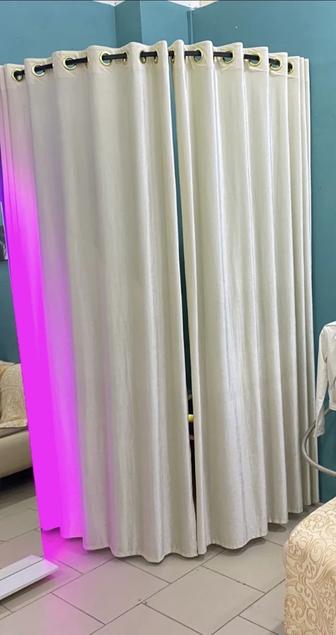 Стеллажи релы оборудования для бутика магазина